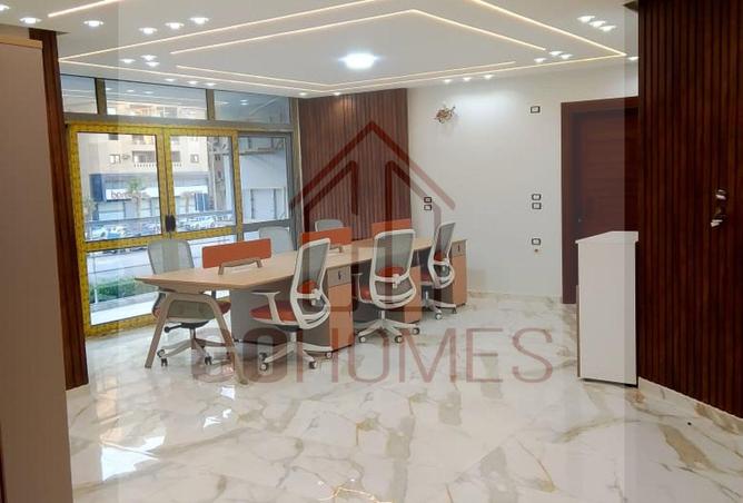 8337189 - Property Image 2