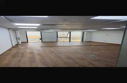 Office Space - Studio - 1 Bathroom for rent in Hyde Park Business District Mall - South Teseen St. - The 5th Settlement - New Cairo City - Cairo