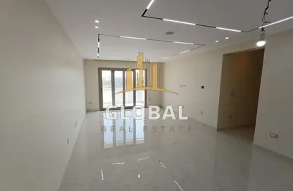 شقة - 2 غرف نوم - 2 حمامات للايجار في جاليريا  مون فالى - المستثمرين الجنوبية - مدينة القاهرة الجديدة - القاهرة