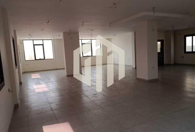 8351012 - Property Main Image