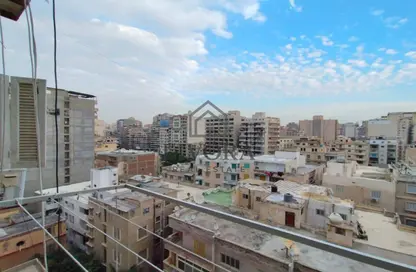 شقة - 3 غرف نوم - 2 حمامات للبيع في شارع الفريد ليان - رشدي - حي شرق - الاسكندرية