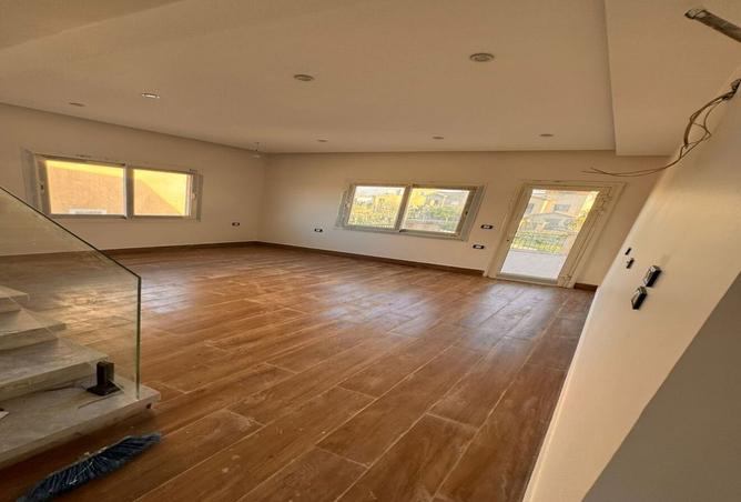 8369228 - Property Image 2