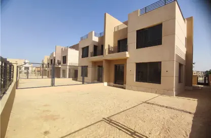 Twin House - 3 Bedrooms - 4 Bathrooms for sale in Alma - 2nd District - Sheikh Zayed City - Giza