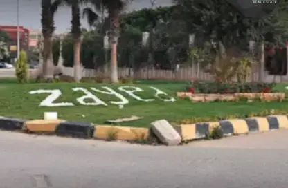 فيلا - 3 غرف نوم - 3 حمامات للايجار في زايد 2000 - الحي الرابع - الشيخ زايد - الجيزة