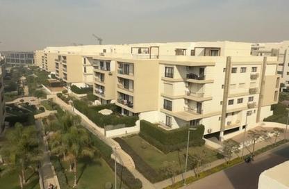 Apartment - 4 Bedrooms - 4 Bathrooms for sale in Moon Residences - Fifth Square - The 5th Settlement - New Cairo City - Cairo
