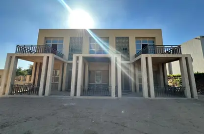 فيلا - 4 غرف نوم - 5 حمامات للبيع في الجريا - كمبوندات الشيخ زايد - الشيخ زايد - الجيزة