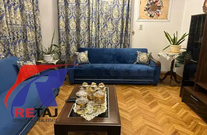 Apartment - 3 Bedrooms - 2 Bathrooms for rent in Moez Al Dawla St. - 6th Zone - Nasr City - Cairo