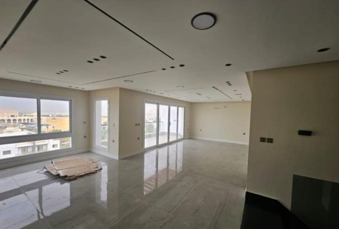 8248253 - Property Image 2