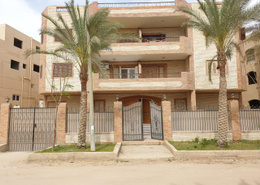 شقة - 5 غرف نوم - 6 حمامات for للبيع in الحي الخامس - مدينة العبور - القليوبية