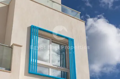 شاليه - 3 غرف نوم - 3 حمامات للبيع في نايا باي - راس الحكمة - الساحل الشمالي