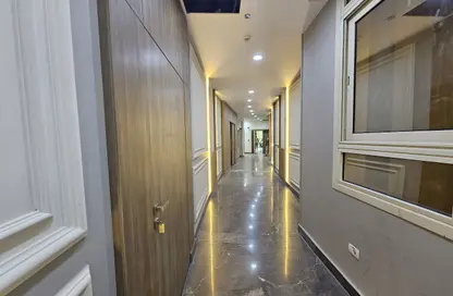 طابق كامل - استوديو - 8 حمامات للايجار في التجمع الخامس - مدينة القاهرة الجديدة - القاهرة