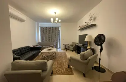 شقة - 3 غرف نوم - 2 حمامات للايجار في مون ريزيدنس - فيفث سكوير - التجمع الخامس - مدينة القاهرة الجديدة - القاهرة