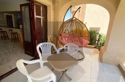 شاليه - 3 غرف نوم - 2 حمامات للبيع في لازوردي باي - سيدي عبد الرحمن - الساحل الشمالي