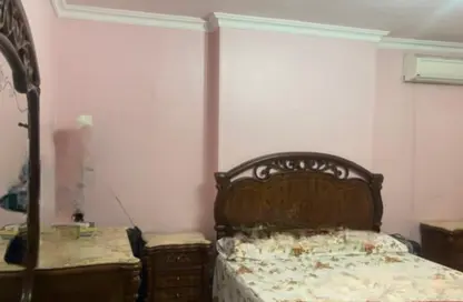 Apartment - 3 Bedrooms - 2 Bathrooms for sale in Heliopolis - Masr El Gedida - Cairo