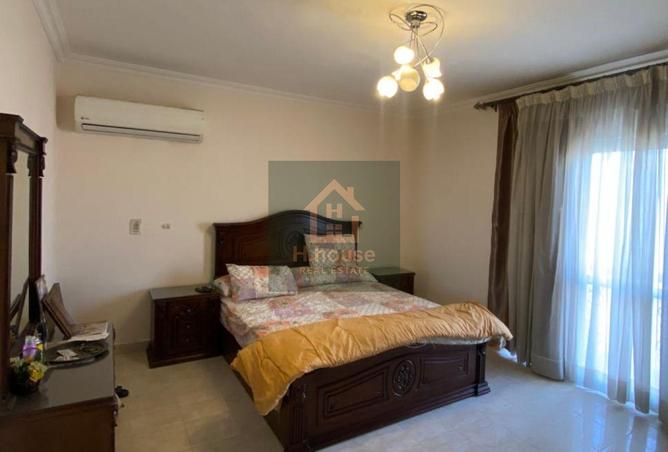 8240611 - Property Image 2