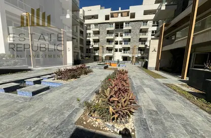 Apartment - 3 Bedrooms - 4 Bathrooms for sale in Mountain View iCity - 5th Settlement Compounds - The 5th Settlement - New Cairo City - Cairo