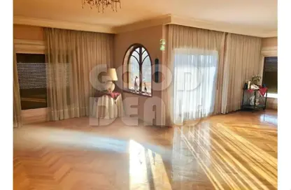 Apartment - 3 Bedrooms - 2 Bathrooms for sale in Fareed Semeika St. - El Hegaz Square - El Nozha - Cairo