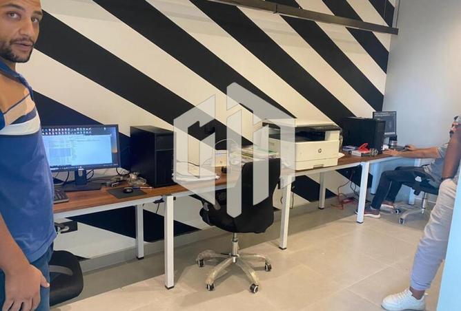 8060120 - Property Image 2