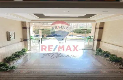 Apartment - 3 Bedrooms - 2 Bathrooms for sale in Hayati Residence - North Investors Area - New Cairo City - Cairo