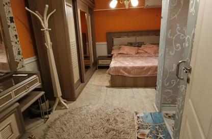 Apartment - 3 Bedrooms - 2 Bathrooms for rent in Moez Al Dawla St. - 6th Zone - Nasr City - Cairo