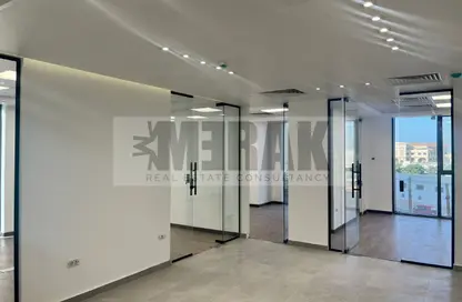 Office Space - Studio - 1 Bathroom for rent in Hyde Park Business District Mall - South Teseen St. - The 5th Settlement - New Cairo City - Cairo