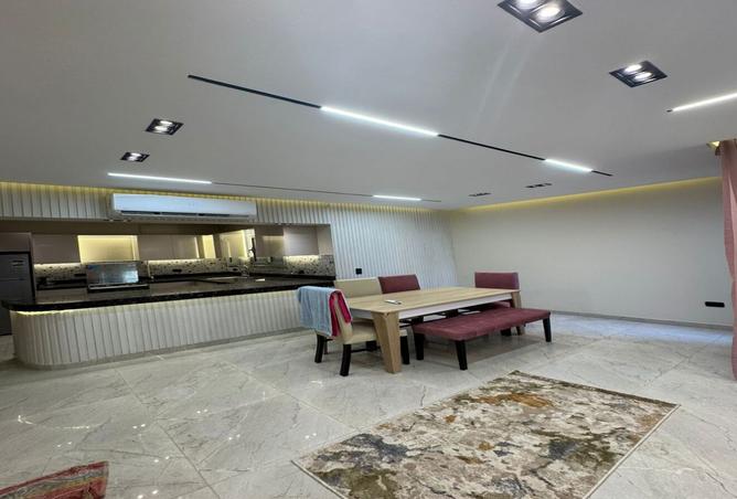 8408804 - Property Image 2