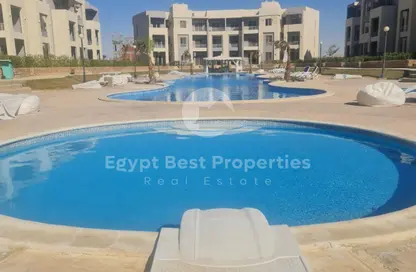 Chalet - 2 Bedrooms - 1 Bathroom for sale in Lasirena Palm Beach - Al Ain Al Sokhna - Suez