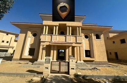 Villa - 5 Bedrooms - 6 Bathrooms for sale in Madinaty - Cairo
