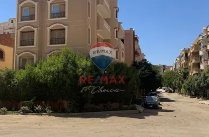 Whole Building - 7+ Bedrooms - 7+ Bathrooms for sale in Neighborhood F - 9th District - 6 October City - Giza