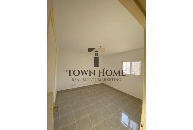 8260640 - Property Image 3