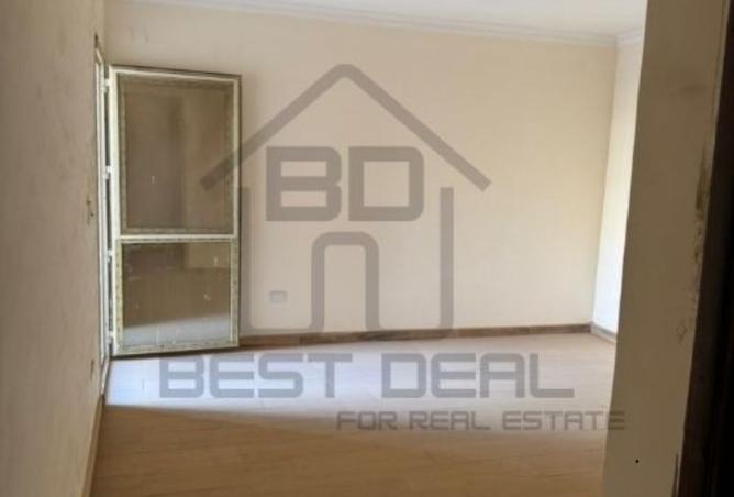 8025289 - Property Image 3