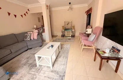 Apartment - 3 Bedrooms - 1 Bathroom for sale in Al Ashrafiya - North Investors Area - New Cairo City - Cairo