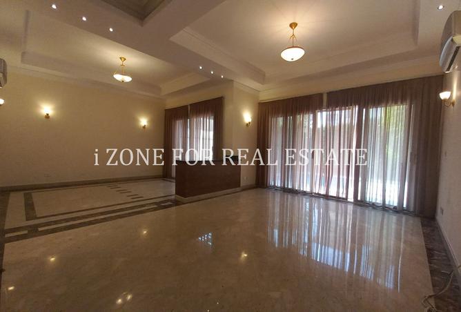 8083640 - Property Image 3