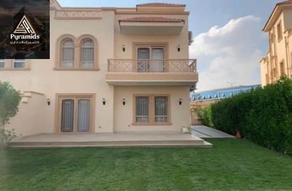 Townhouse - 3 Bedrooms - 3 Bathrooms for rent in Greens - 6th District - Sheikh Zayed City - Giza