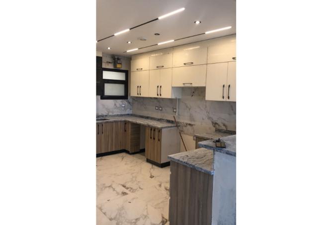 8043005 - Property Image 3
