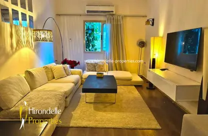 شقة - 2 غرف نوم - 2 حمامات للايجار في شارع محمود عزمي - الزمالك - القاهرة