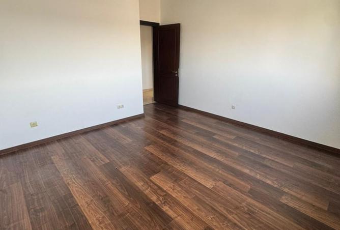 8380925 - Property Image 2