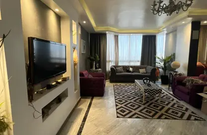 شقة - 4 غرف نوم - 3 حمامات للايجار في شارع طرابلس - المنطقة السادسة - مدينة نصر - القاهرة