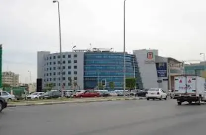 Shop - Studio - 1 Bathroom for sale in 90 Street - The 5th Settlement - New Cairo City - Cairo