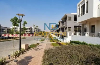Apartment - 2 Bedrooms - 2 Bathrooms for sale in Taj City - 5th Settlement Compounds - The 5th Settlement - New Cairo City - Cairo