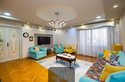 شقة - 3 غرف نوم - 2 حمامات للبيع في شارع علي ذو الفقار - كفر عبده - رشدي - حي شرق - الاسكندرية