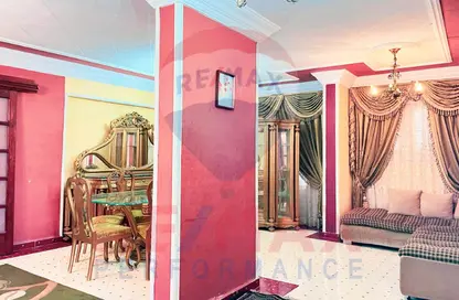 Apartment - 3 Bedrooms - 2 Bathrooms for sale in Khalf Al Akademia St. - Miami - Hay Awal El Montazah - Alexandria