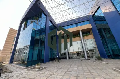 Whole Building - Studio - 5 Bathrooms for sale in Bank Center Street - South Teseen St. - The 5th Settlement - New Cairo City - Cairo
