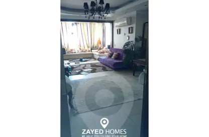 شقة - 2 غرف نوم - 1 حمام للبيع في حدائق المهندسين - الحي الرابع - الشيخ زايد - الجيزة