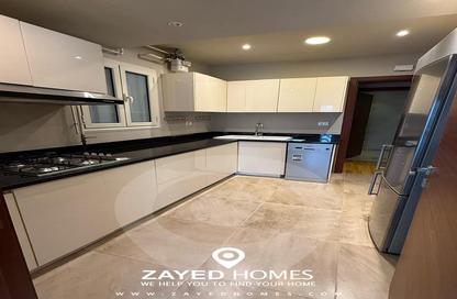 شقة - 3 غرف نوم - 3 حمامات للايجار في ذا كورت ياردز - كمبوندات الشيخ زايد - الشيخ زايد - الجيزة