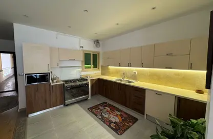 شقة - 3 غرف نوم - 2 حمامات للايجار في مدينة وصال - كمبوندات الشروق - مدينة الشروق - القاهرة