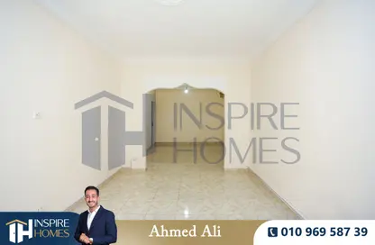 Apartment - 3 Bedrooms - 1 Bathroom for sale in Tout Ankh Amoun St. - Smouha - Hay Sharq - Alexandria