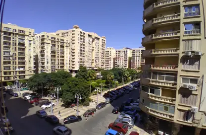 Apartment - 2 Bedrooms - 2 Bathrooms for sale in Smouha - Hay Sharq - Alexandria