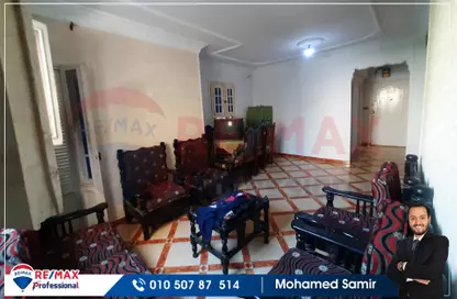 Apartment - 2 Bedrooms - 1 Bathroom for sale in Al Nasr St. - Smouha - Hay Sharq - Alexandria