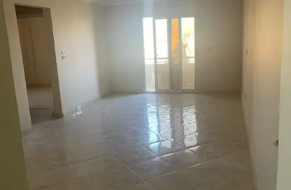 Apartment - 3 Bedrooms - 1 Bathroom for rent in Gardenia City Compound Nasr City - Zahraa Madinat Nasr - Nasr City - Cairo
